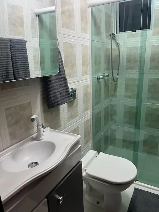 1 Quadra Da Praia E Da Roda Gigante Balneário Camboriú 아파트