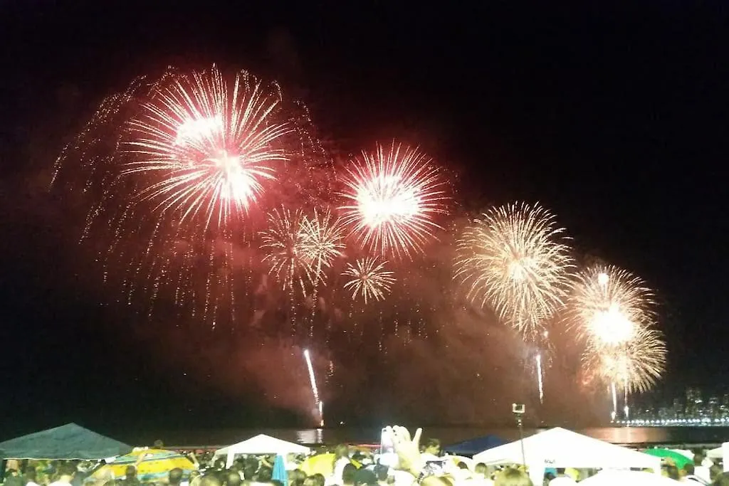 아파트 1 Quadra Da Praia E Da Roda Gigante Balneário Camboriú