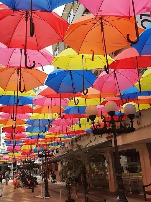 1 Quadra Da Praia E Da Roda Gigante Balneário Camboriú アパート